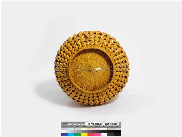 竹編松傘紋瓶形花器藏品圖，第8張