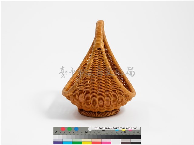 籐編半月形花器藏品圖，第4張