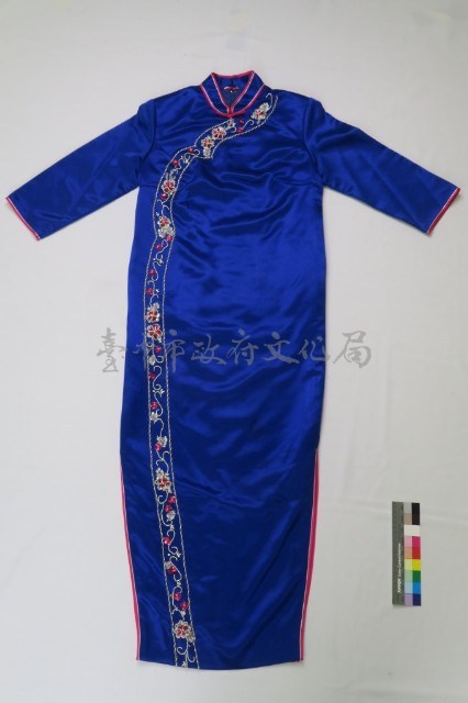 2000千禧年旗袍文化公益親善大使旗袍藏品圖，第1張