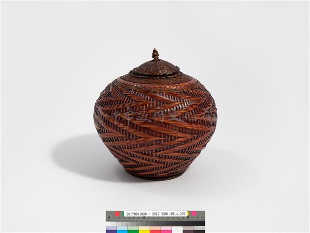 竹籐編之字紋心形有蓋甕藏品圖，第5張