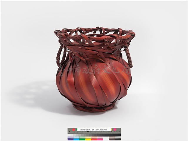 竹編十片斜紋圓形花器藏品圖，第5張