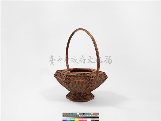 竹籐銅錢勾紋六角形掛花籃藏品圖，第6張