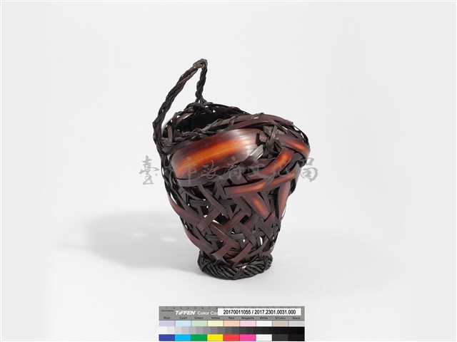 竹籐編三角紋牛頭形掛花籃藏品圖，第6張