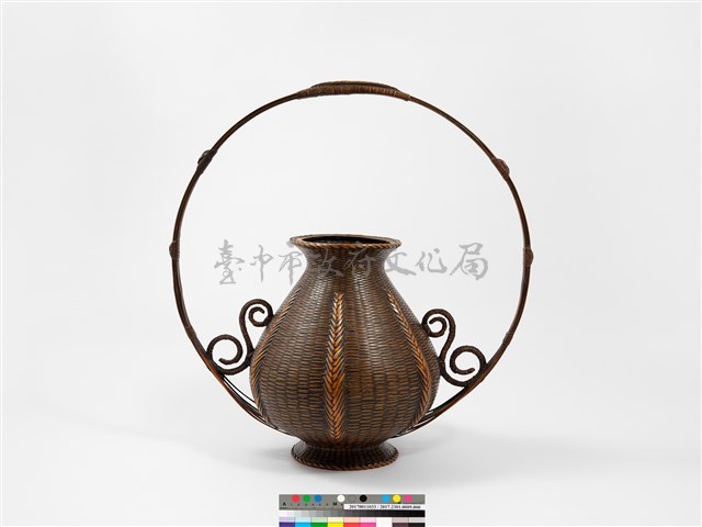 竹籐編桃心形花器藏品圖，第3張