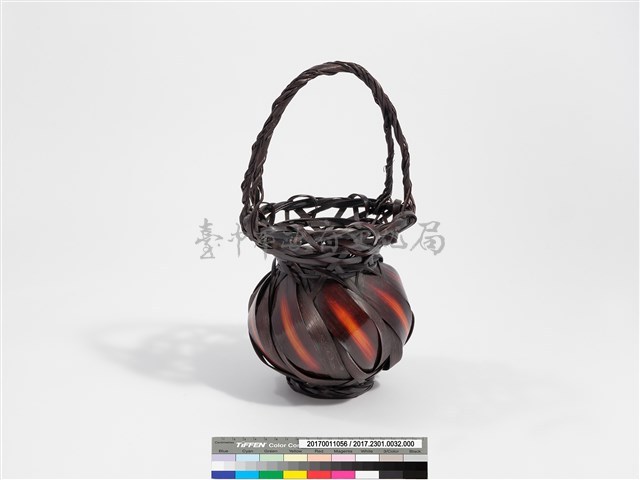 竹編八片斜紋圓形掛花籃 藏品圖，第3張