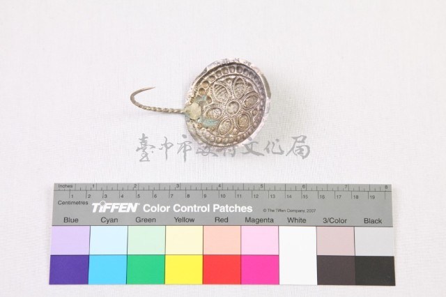 貴州丹寨苗族女盛裝-圓形髮飾藏品圖，第2張