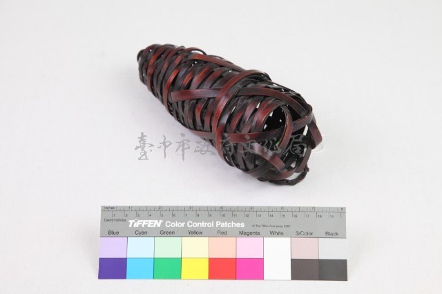 竹編格紋蛹形花器藏品圖，第11張