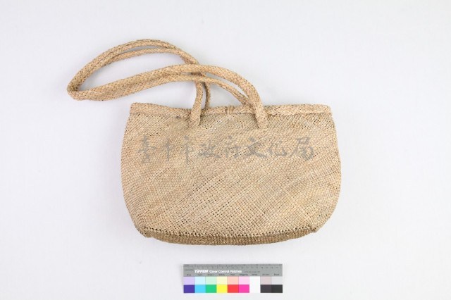 藺草編織長方底木質扣鈕手提袋藏品圖，第14張
