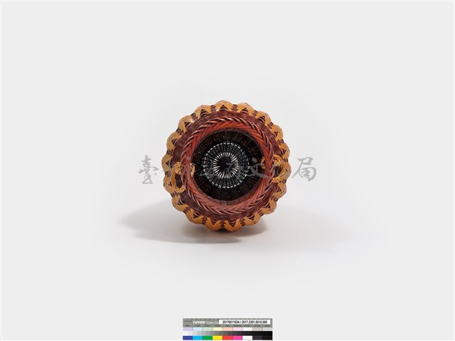竹編矢紋橄欖形花器藏品圖，第7張