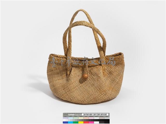 藺草編織橢圓底木質扣鈕手提袋藏品圖，第2張