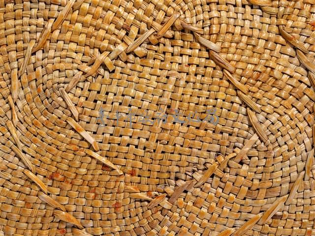 藺草編織橢圓底木質扣鈕手提袋藏品圖，第9張