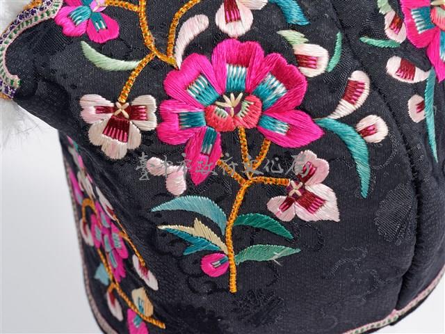 黑底繡花狀元帽藏品圖，第9張