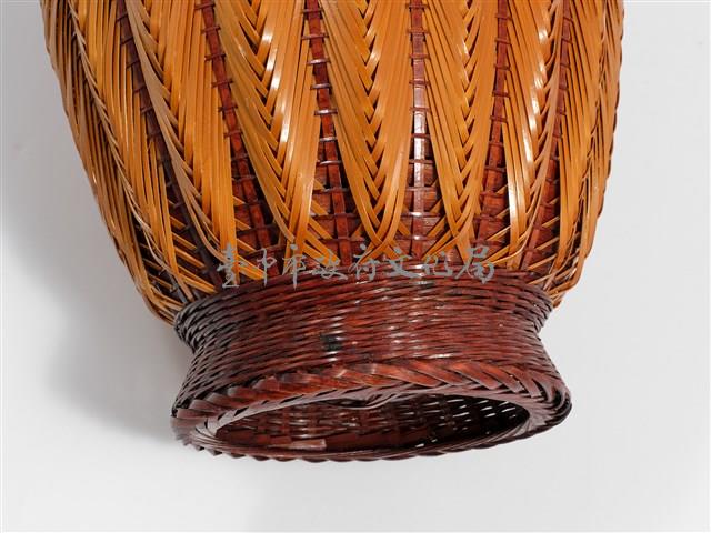 竹編矢紋橄欖形花器藏品圖，第10張
