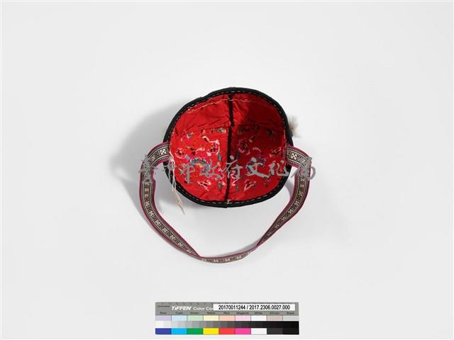 黑底繡花狀元帽藏品圖，第8張