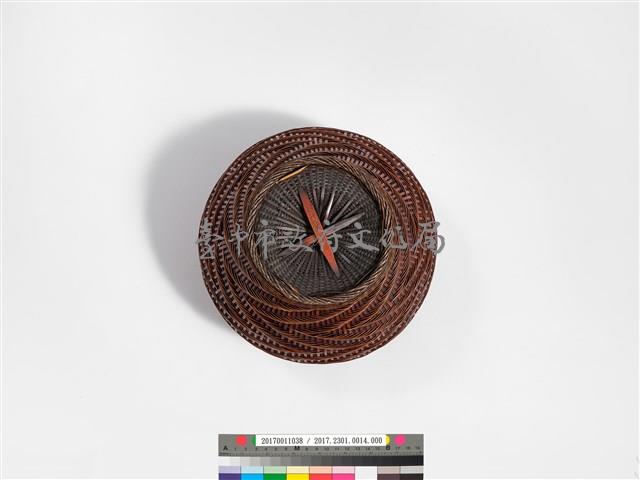 竹籐編之字紋心形有蓋甕藏品圖，第8張