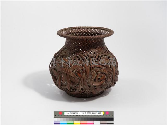 竹籐斜紋編蝶繞折沿圓形花器藏品圖，第4張
