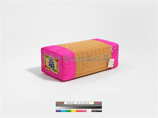 韓國草編桃粉緞飾長壽枕藏品圖，第4張