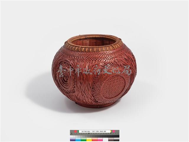「六個圓」竹籐編交錯紋圓形花器藏品圖，第2張