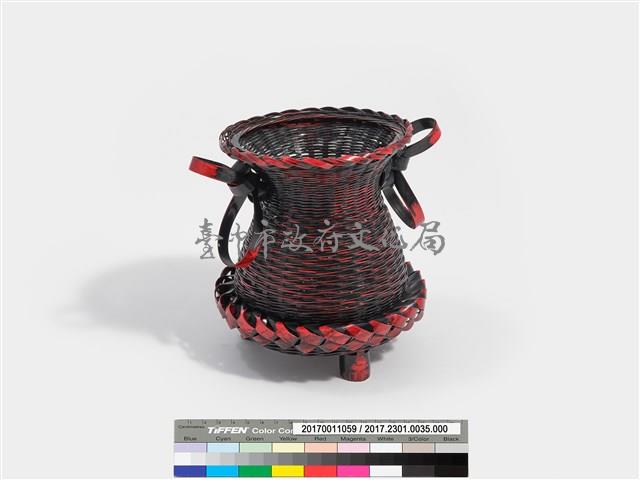竹編斜紋三足燈台形花器 藏品圖，第2張