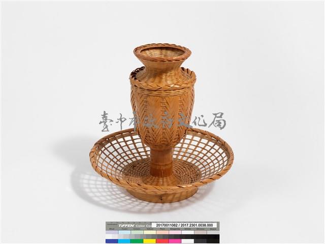 竹編矢紋花器果籃藏品圖，第2張