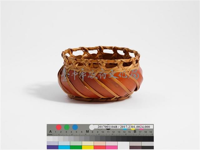 竹編斜紋橢圓形花器藏品圖，第2張