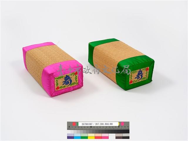 韓國草編緞飾長壽對枕藏品圖，第1張