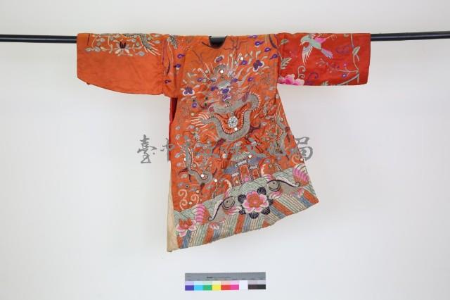 橘地盤龍紋道士袍藏品圖，第1張