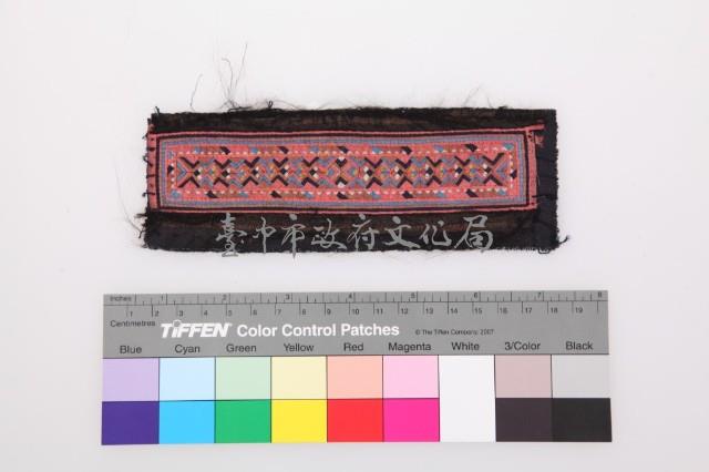 堆花領飾 藏品圖，第1張