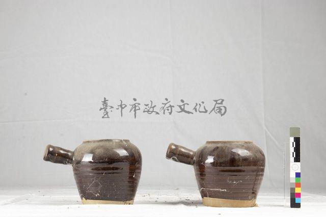 陶製茶壺藏品圖，第1張