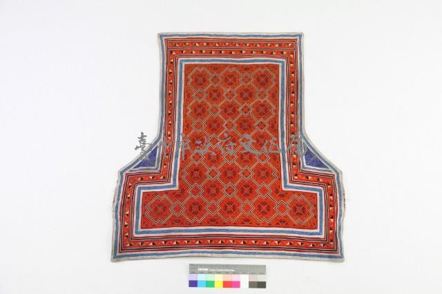 貴州黃平亻革家繡花揹扇藏品圖，第1張