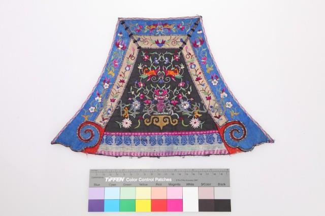 胸兜繡片 藏品圖，第1張