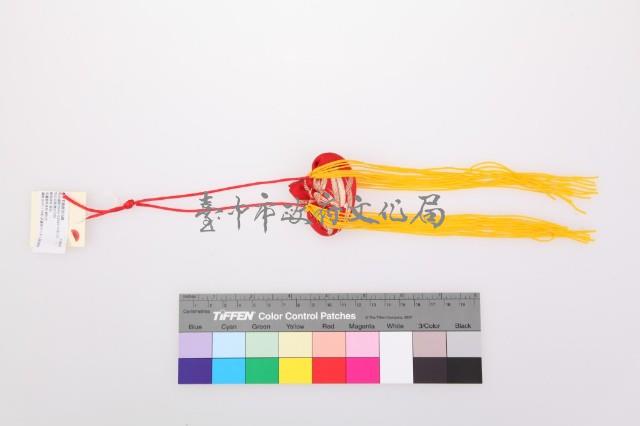 紅緞地金紋元寶香包藏品圖，第1張