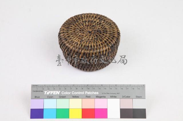 圓形藤編蓋盒藏品圖，第1張