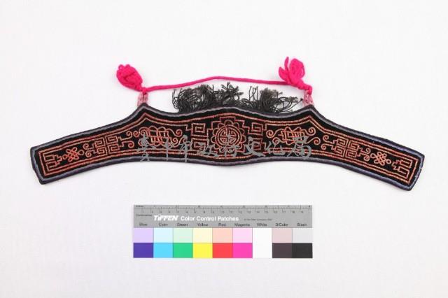 黑絨地盤金繡團壽紋短圈藏品圖，第1張