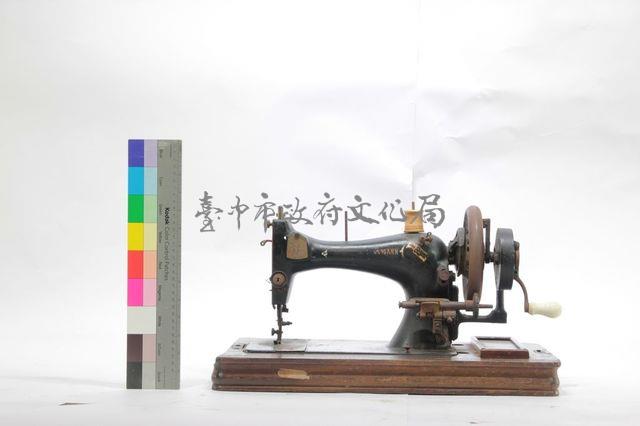 手搖式縫紉機藏品圖，第1張