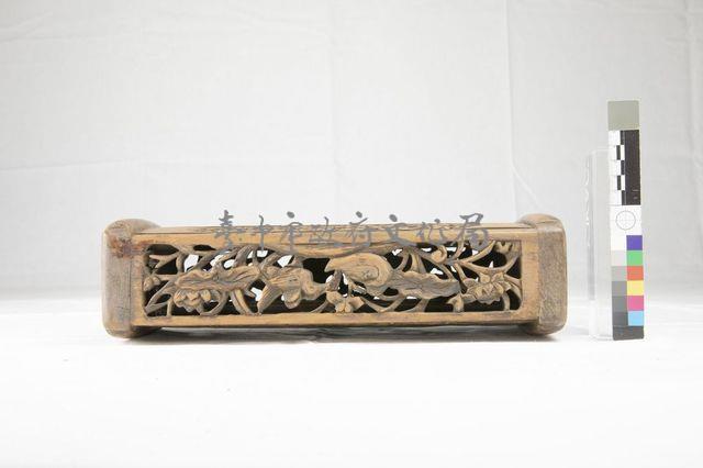 雕花木枕藏品圖，第1張
