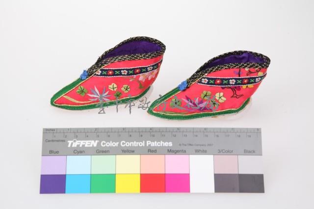 三寸金蓮藏品圖，第1張