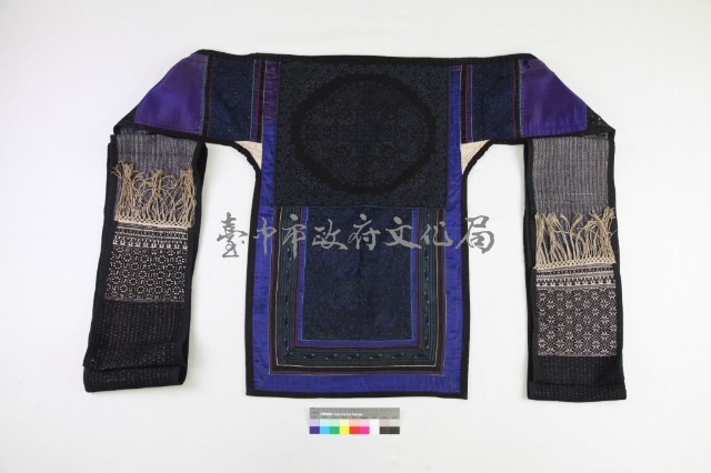 貴州貞豐苗族揹扇藏品圖，第1張