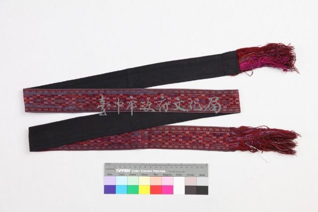 彩織女盛裝花腰帶藏品圖，第1張