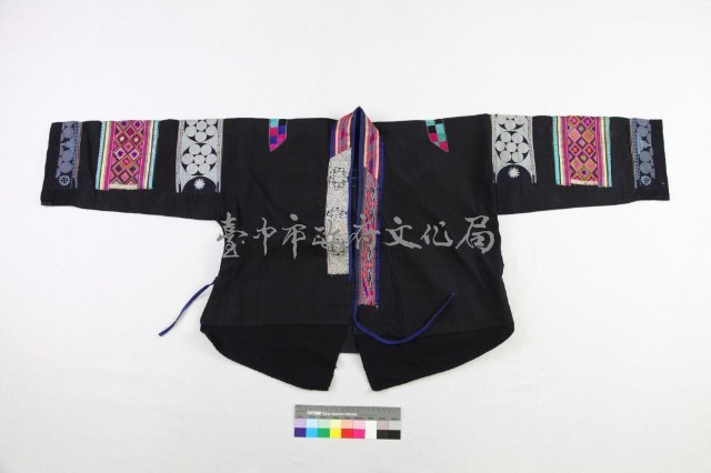 貴州鎮寧布依族女盛裝-長袖上衣藏品圖，第1張