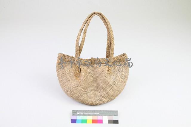 藺草編織橢圓底木質扣鈕手提袋藏品圖，第1張