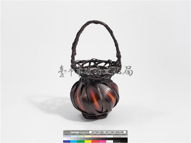 竹編八片斜紋圓形掛花籃 藏品圖，第5張