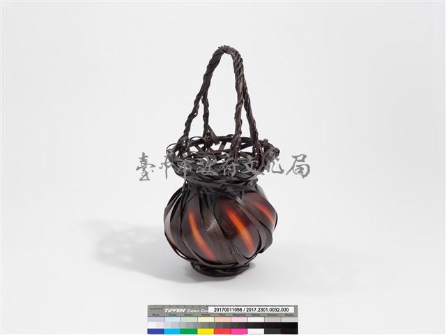 竹編八片斜紋圓形掛花籃 藏品圖，第6張