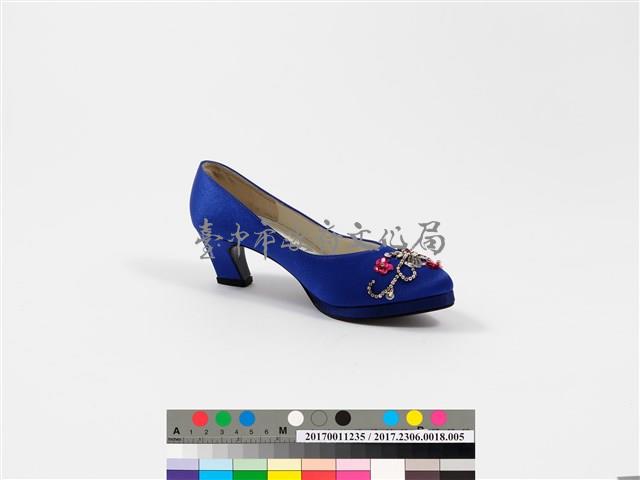 2000千禧年旗袍文化公益親善大使繡花跟鞋（左腳）藏品圖，第3張