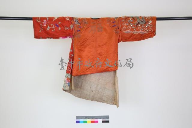 橘地盤龍紋道士袍藏品圖，第2張