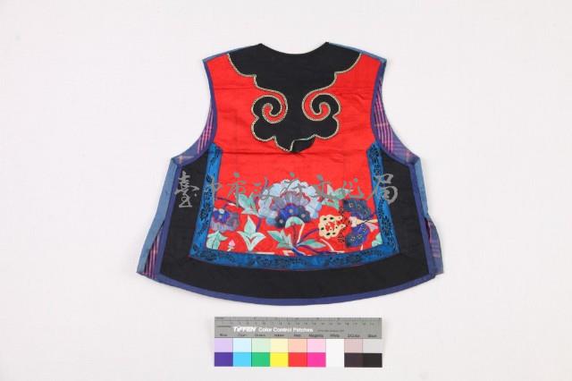 水藍色絲質緹花對襟童背心藏品圖，第2張