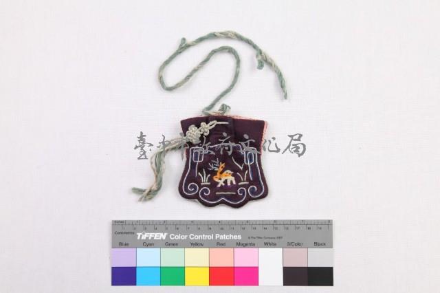 黑緞地彩繡動物紋配飾藏品圖，第2張