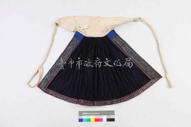 貴州納雍、織金、雲南普定交界一帶苗族女盛裝-圍腰藏品圖，第2張