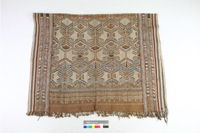 黃褐地幾何紋染織布藏品圖，第2張