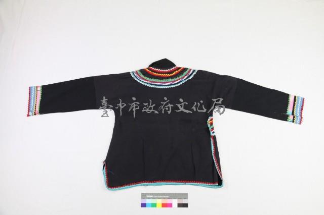 布農族女子長袖長上衣藏品圖，第2張